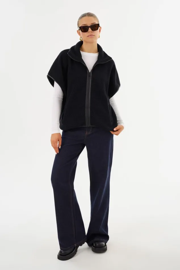 Women EUDORA Polar Fleece Vest Black Black LAMARQUE Tops Women EUDORA Polar Fleece Vest Black Black LAMARQUE Tops