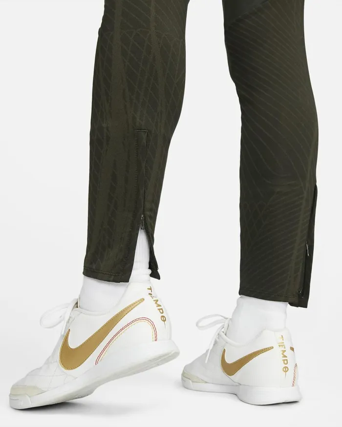 Women Nike All Clothing FC Barcelona Strike Sequoiawhite