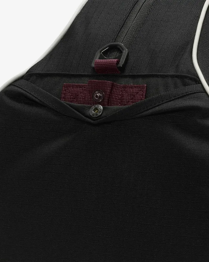 Women Nike Bags And Backpacks Gym Club Blacksailnight Maroon