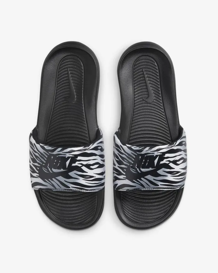 Women Nike Lifestyle Victori One Blackmetallic Silverblack