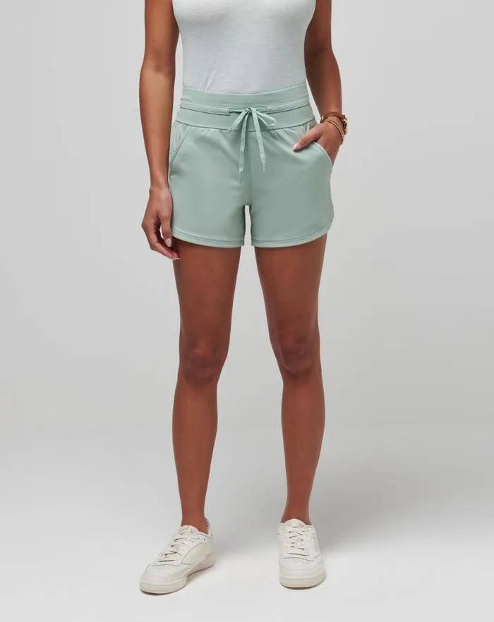 Women Shorts TravisMathew MOVEKNIT TIE SHORT Jade Women Shorts TravisMathew MOVEKNIT TIE SHORT Jade