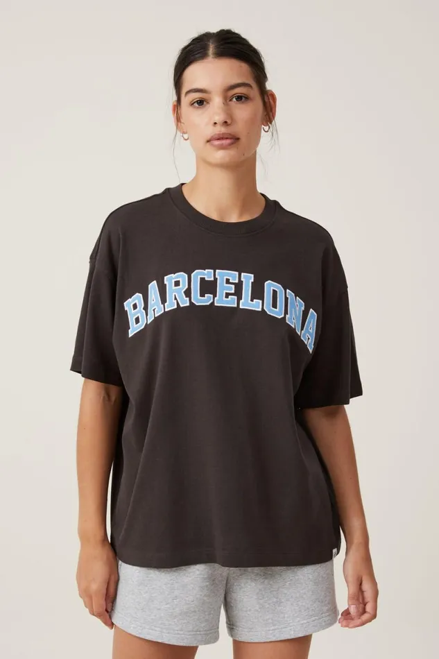 Women Tops Cotton On The Premium Boxy Graphic Tee Barcelona Washed Black