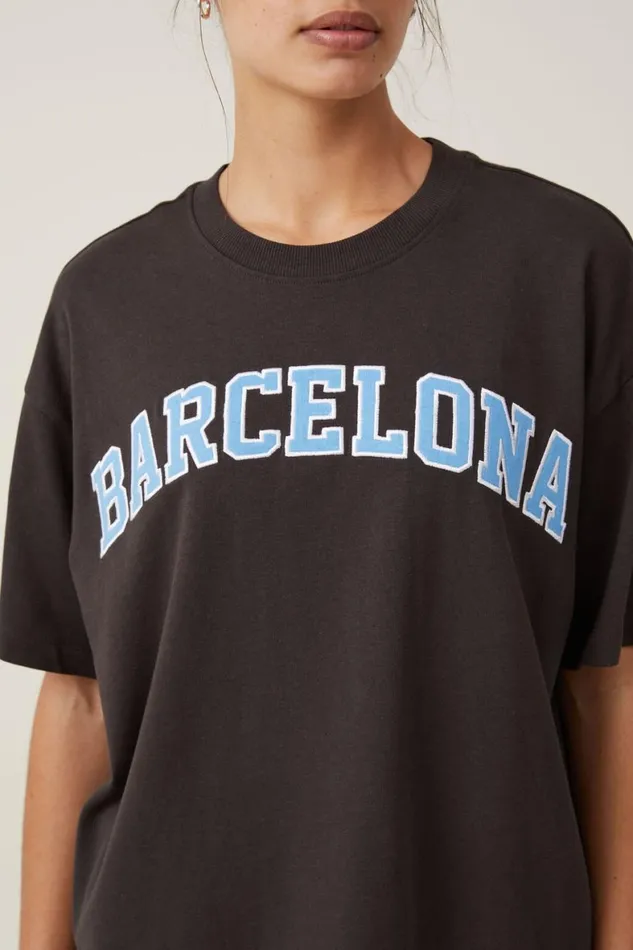 Women Tops Cotton On The Premium Boxy Graphic Tee Barcelona Washed Black